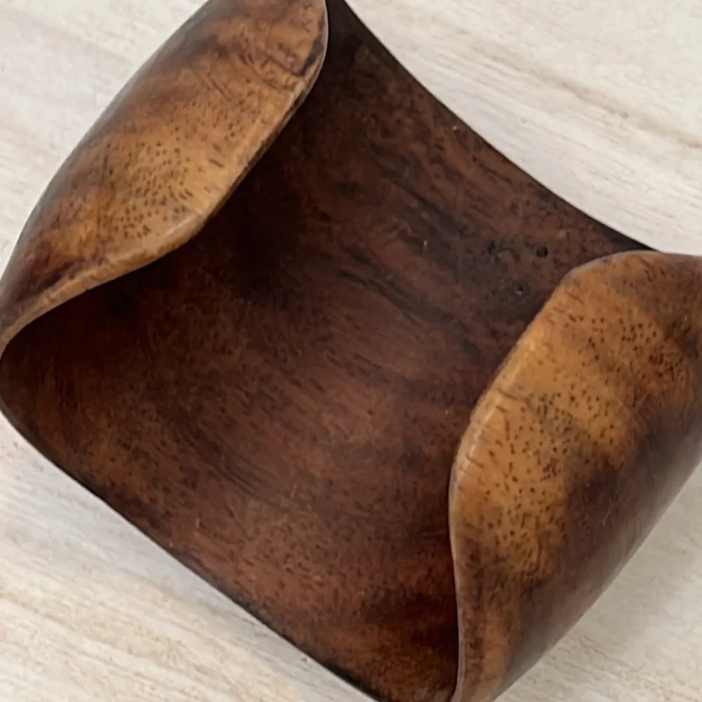 Large WOOD Cuff bracelet inset shell - Picture 9 of 11